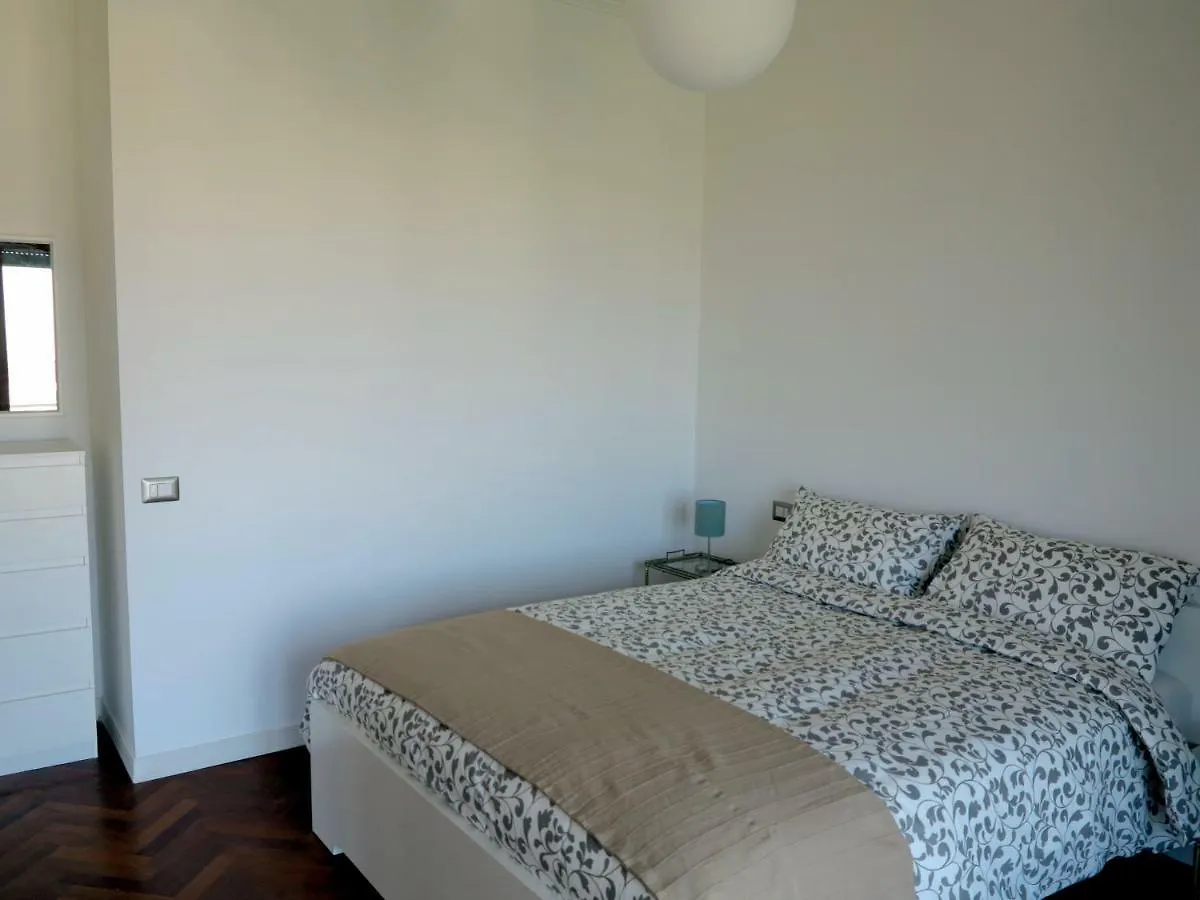 Pretty Panoramic Apartment - Half Way Center-Vomero District Napoli 0*,  Italia