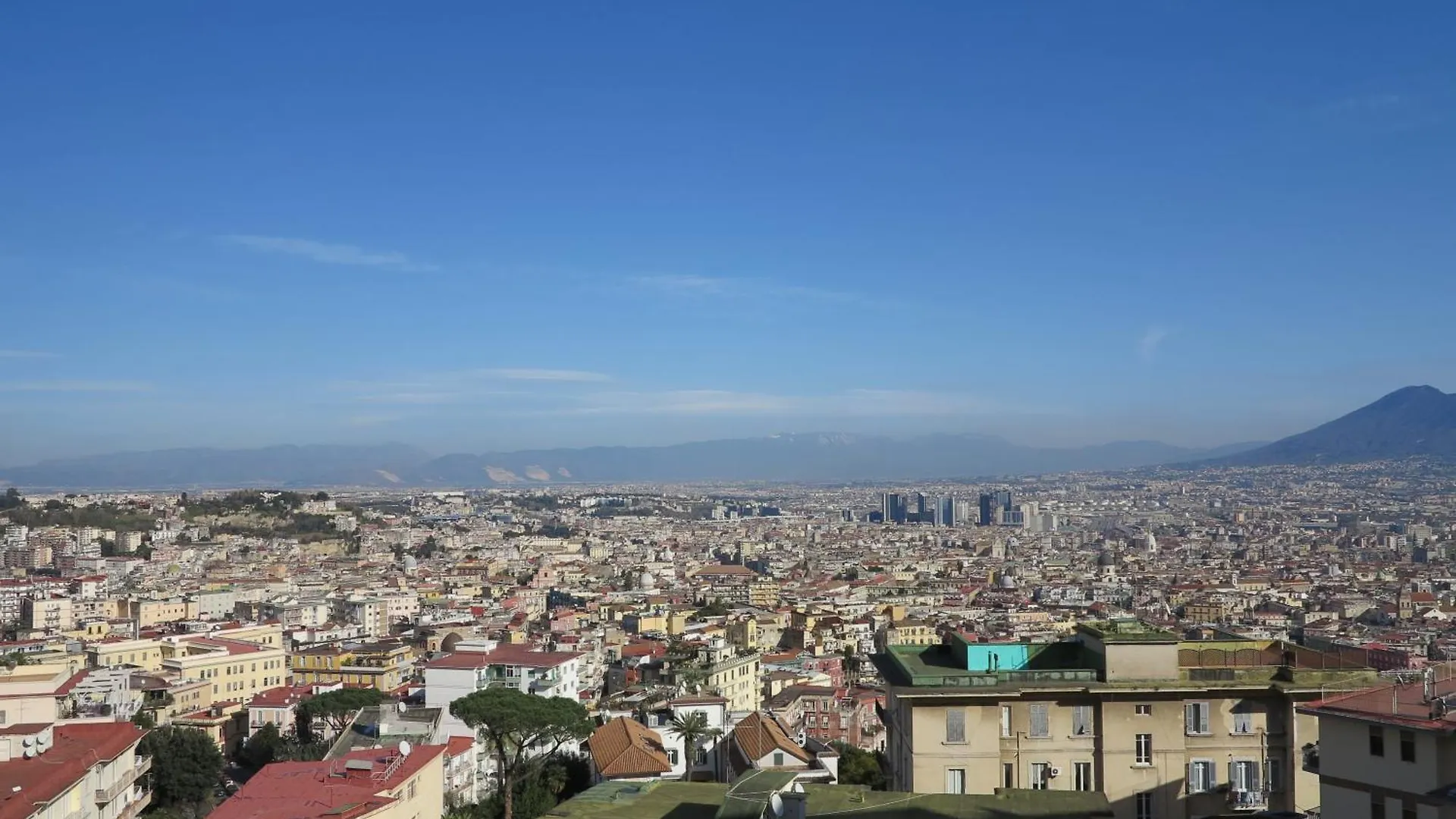 Pretty Panoramic Apartment - Half Way Center-Vomero District Napels 0*,  Italië