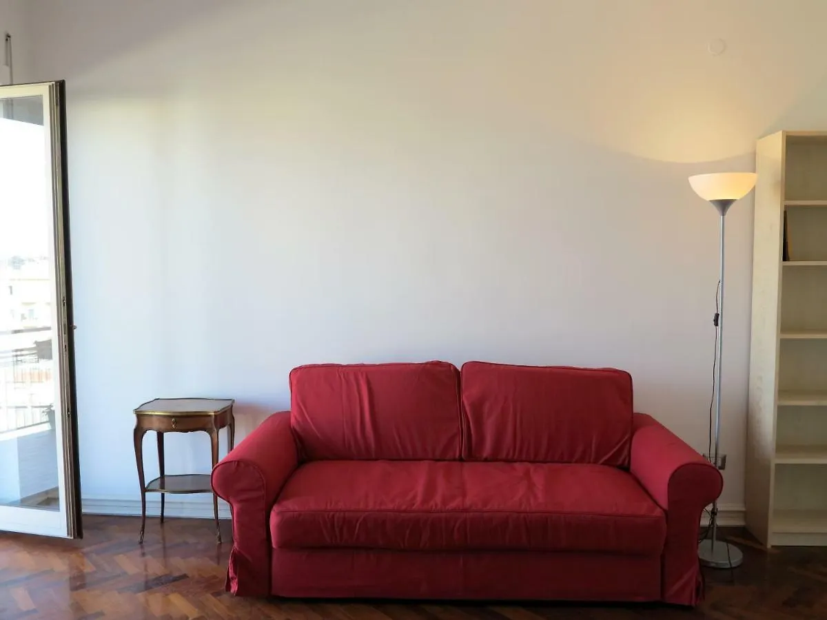 Pretty Panoramic Apartment - Half Way Center-Vomero District Napels
