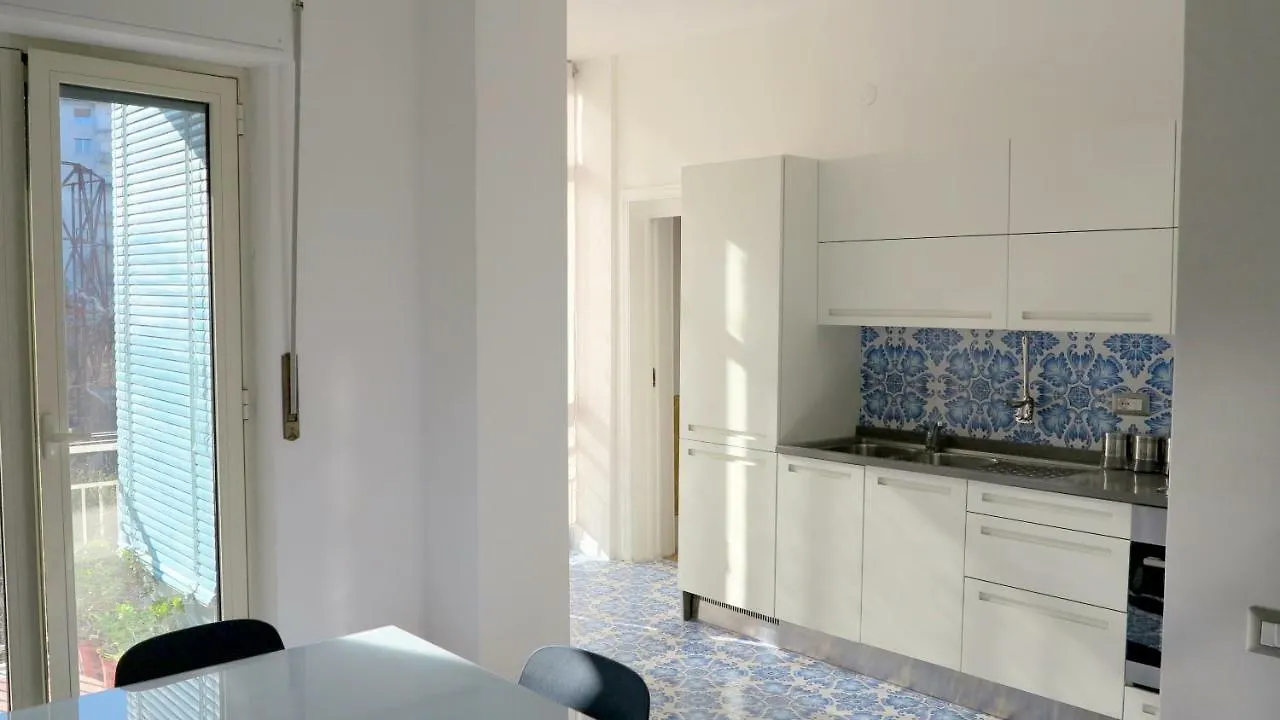 Pretty Panoramic Apartment - Half Way Center-Vomero District Napels 0*,